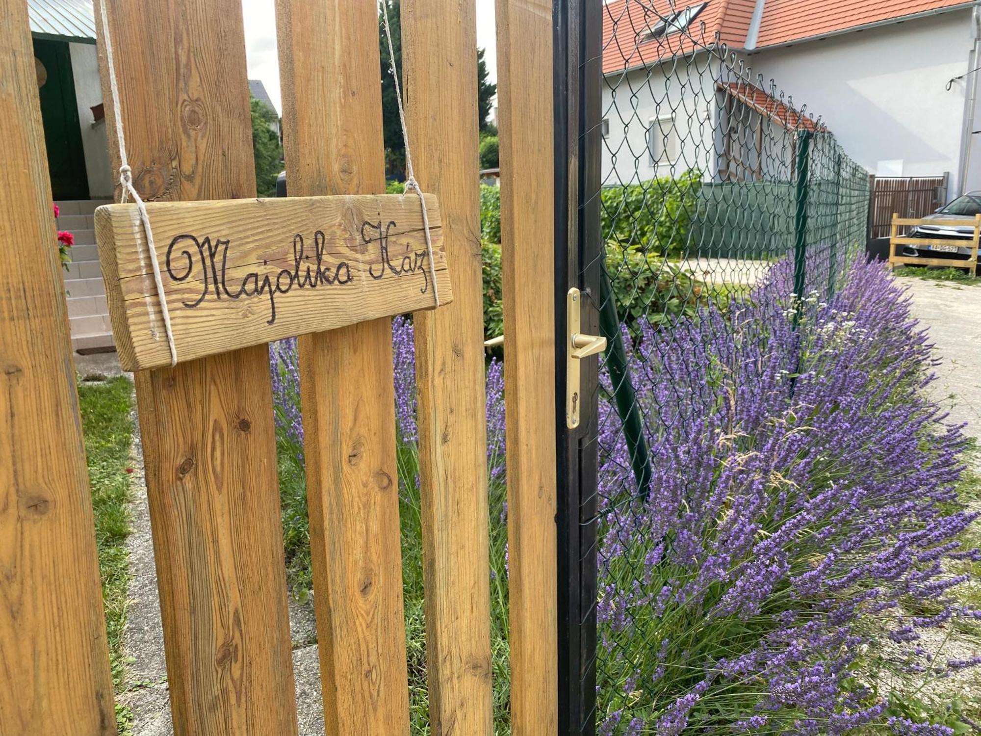 Majolika Haz Apartment Sopron Ngoại thất bức ảnh